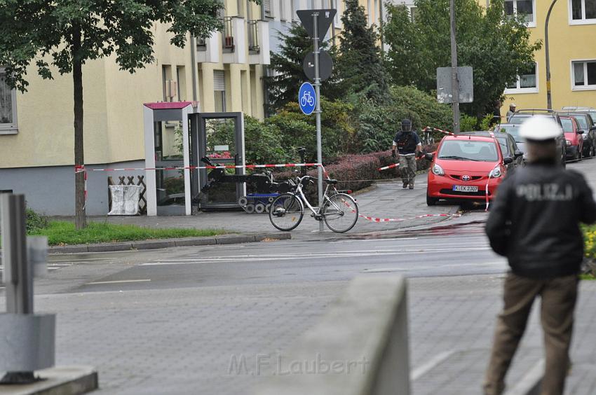 Kofferbombe entschaerft Koeln Graeffstr Subbelratherstr P083.JPG